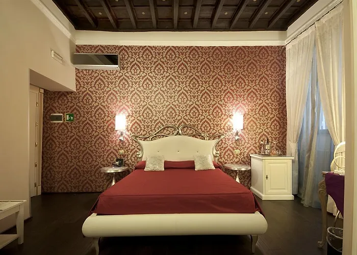 בית הארחה Del Sole-roma Piazza Di Spagna Ripetta 4*