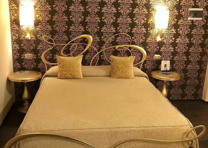 בית הארחה Del Sole-roma Piazza Di Spagna Ripetta 4*