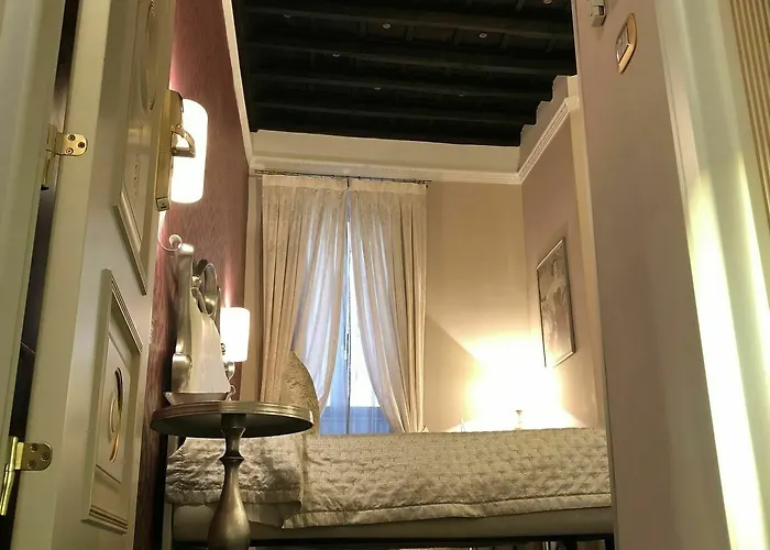 Del Sole-roma Piazza Di Spagna Ripetta בית הארחה